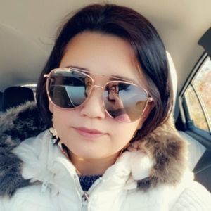 Meet your Posher, Isabel